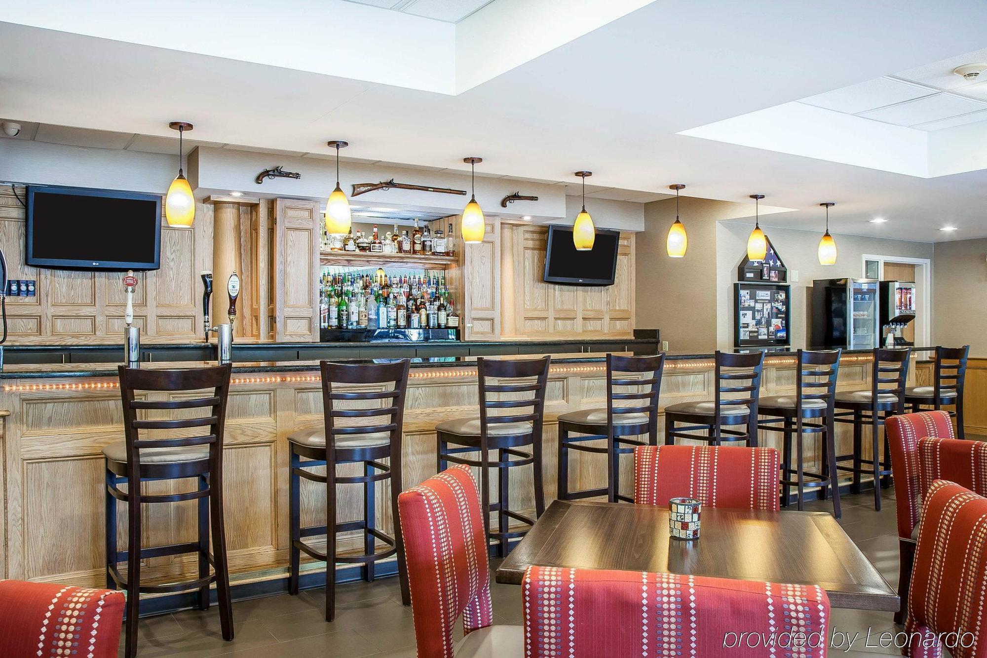 Comfort Inn & Suites Sturbridge-Brimfield Bagian luar foto