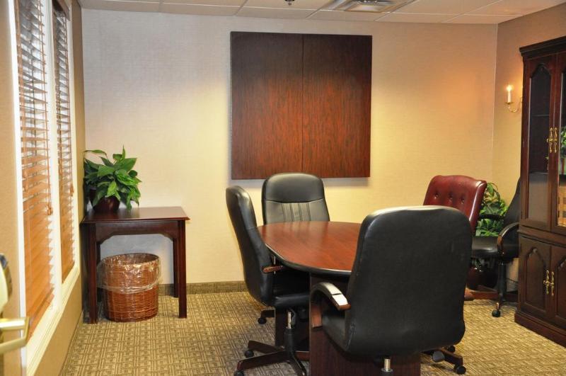 Comfort Inn & Suites Sturbridge-Brimfield Bagian luar foto
